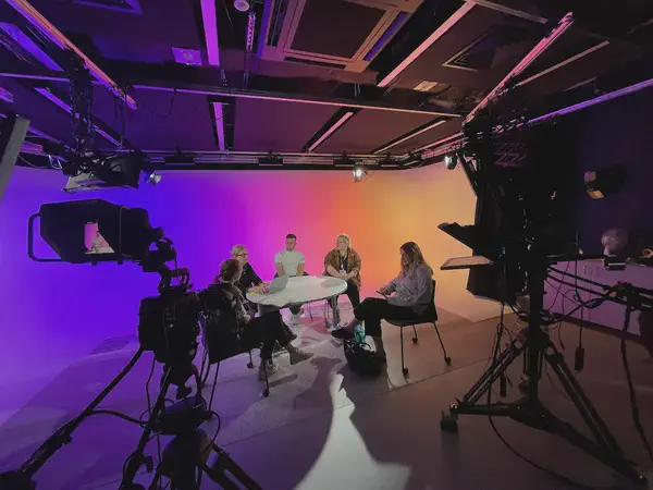 Behind the Scenes: live Q&A for Coursera courses at the University of Leeds